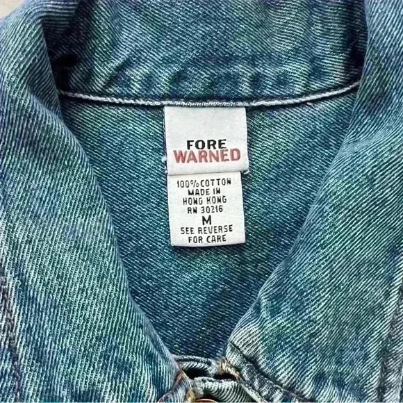 Fore Warned 90’s Denim Vest Crystal Buttons Medium - Picture 6 of 6